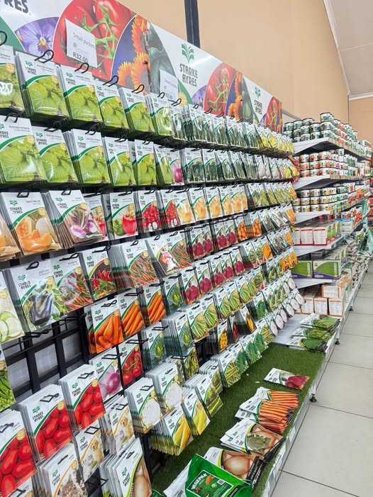 Feed and seed bags